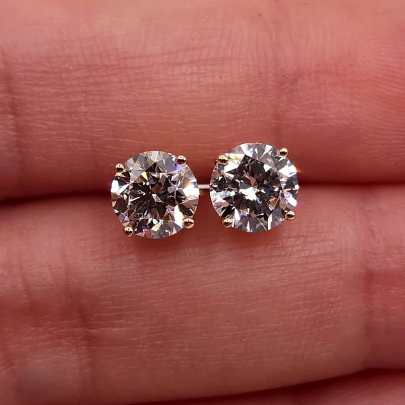 🔥2026 Hot Sale 70% OFF!🔥Classic 4-Prong Moissanite Earrings