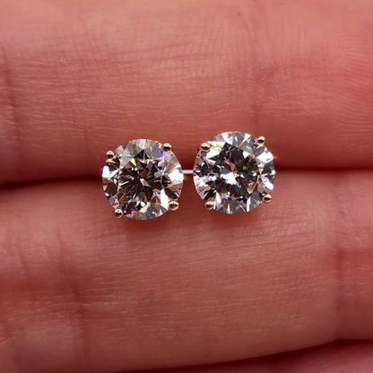 🔥2026 Hot Sale 70% OFF!🔥Classic 4-Prong Moissanite Earrings