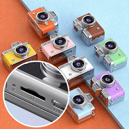 🎁 Mini Retro Digital Camera with Necklace & Clip – Pocket-Sized Christmas Gift