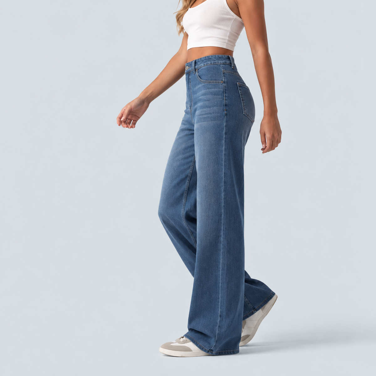 Women's High-Waisted Sculpting Straight-Leg Jeans