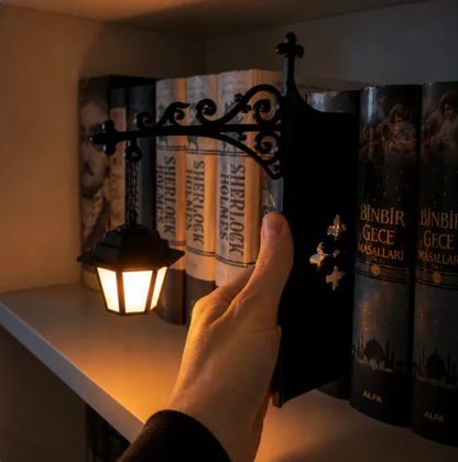 👻Ghost Bookshelf Lantern